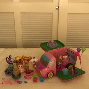 24-piece Lot Mix Pups Pawty Van Playset & Pups